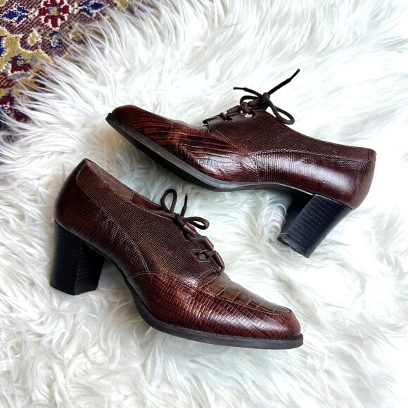Vintage Valerie Stevens Brown Heeled Oxfords Size 5.5 Fairy Prairie Cottage - Picture 1 of 11